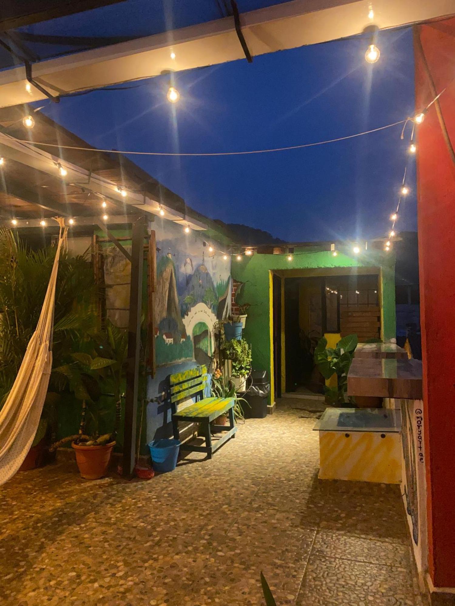 Hostal El Alebrije Valle de Bravo Zewnętrze zdjęcie